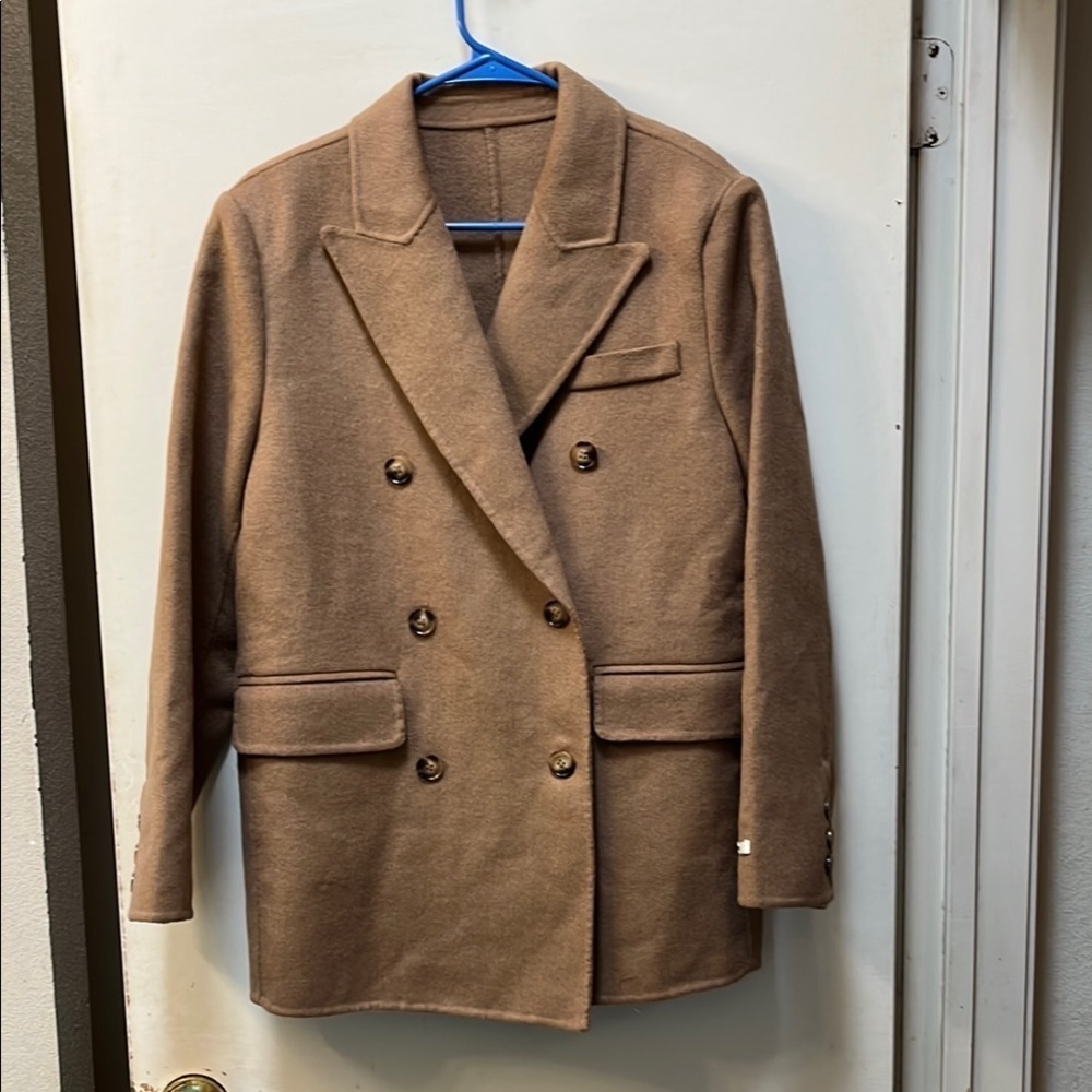 Double-Breasted Tan Coat medium 70%wool  30 Viscose​
